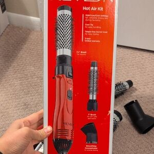 Revlon Red Hot Air Styling Kit NEW